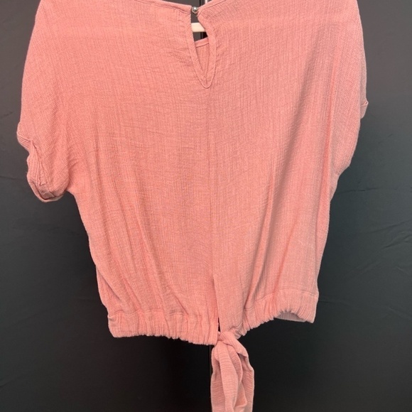Lily White Short Sleeve Blouse Gauzy Pink Mauve Blush Twist Front Size Large - Picture 9 of 10